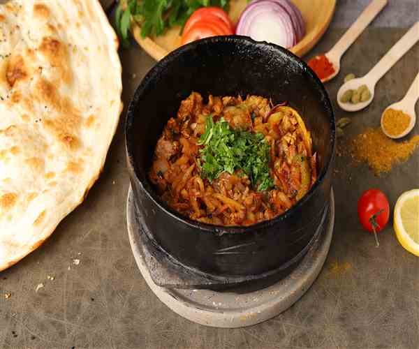 Moqalqal Chicken